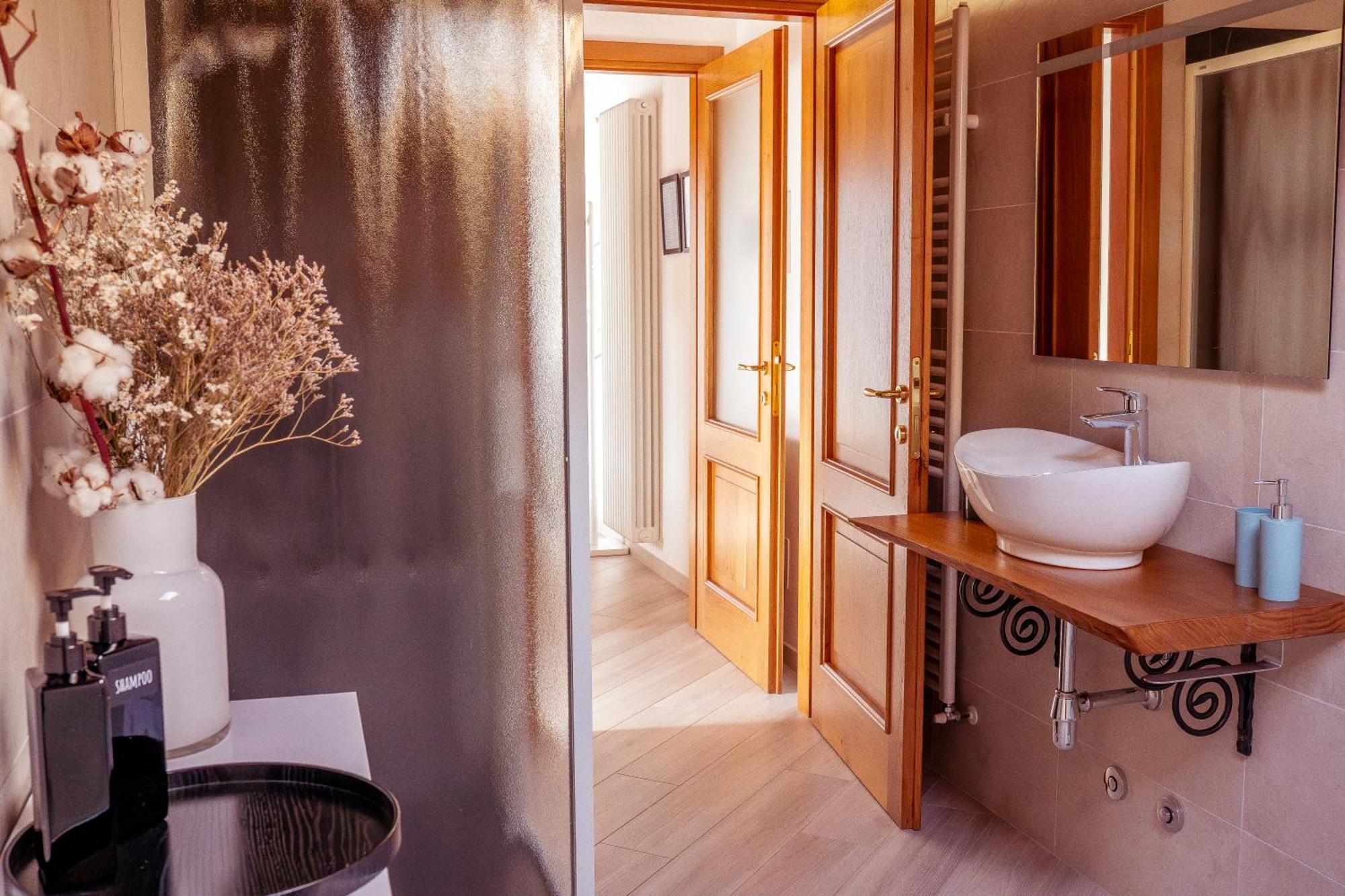 Larius Apartment - Como Lake View Mandello del Lario Zewnętrze zdjęcie