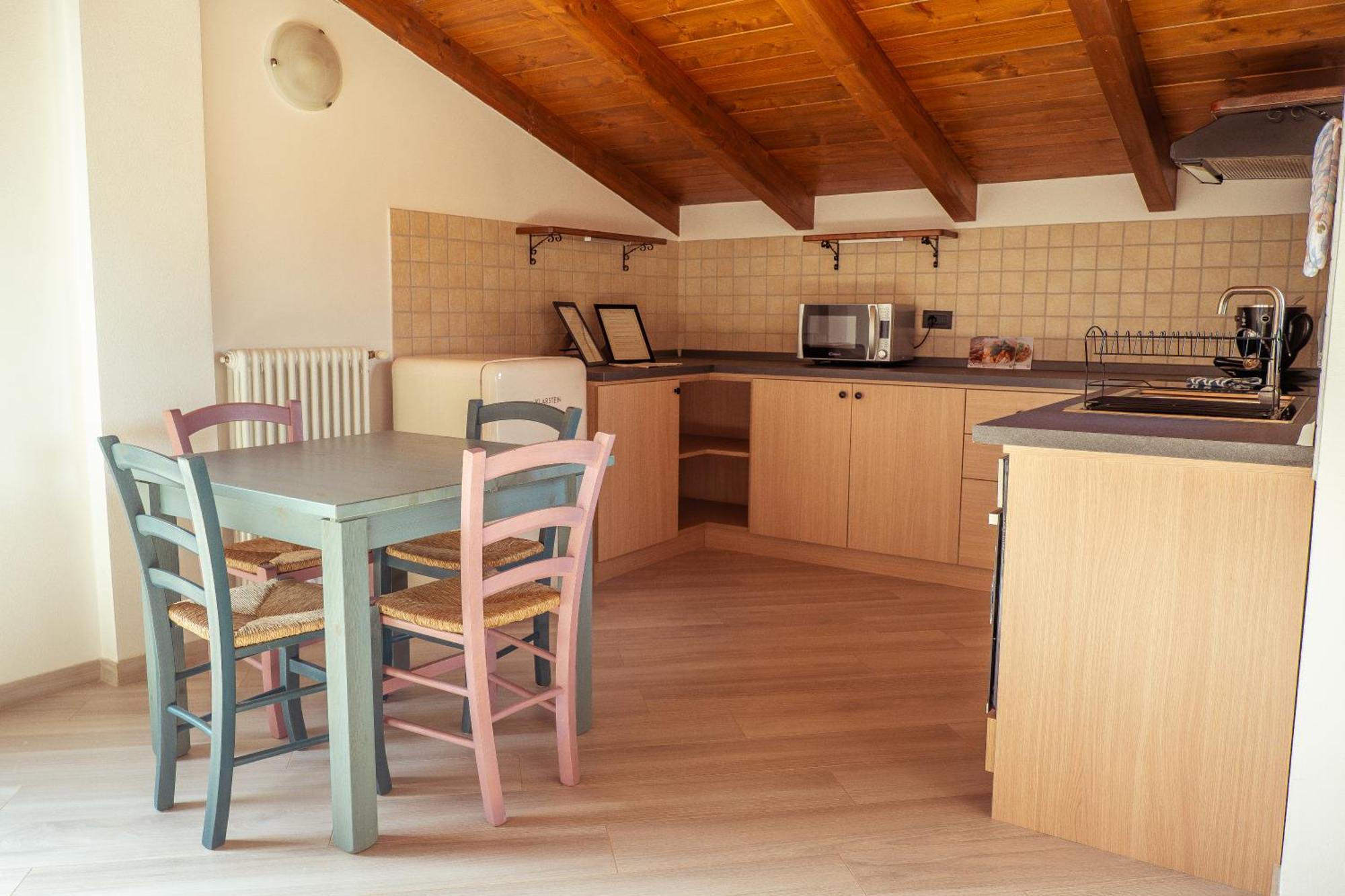 Larius Apartment - Como Lake View Mandello del Lario Zewnętrze zdjęcie