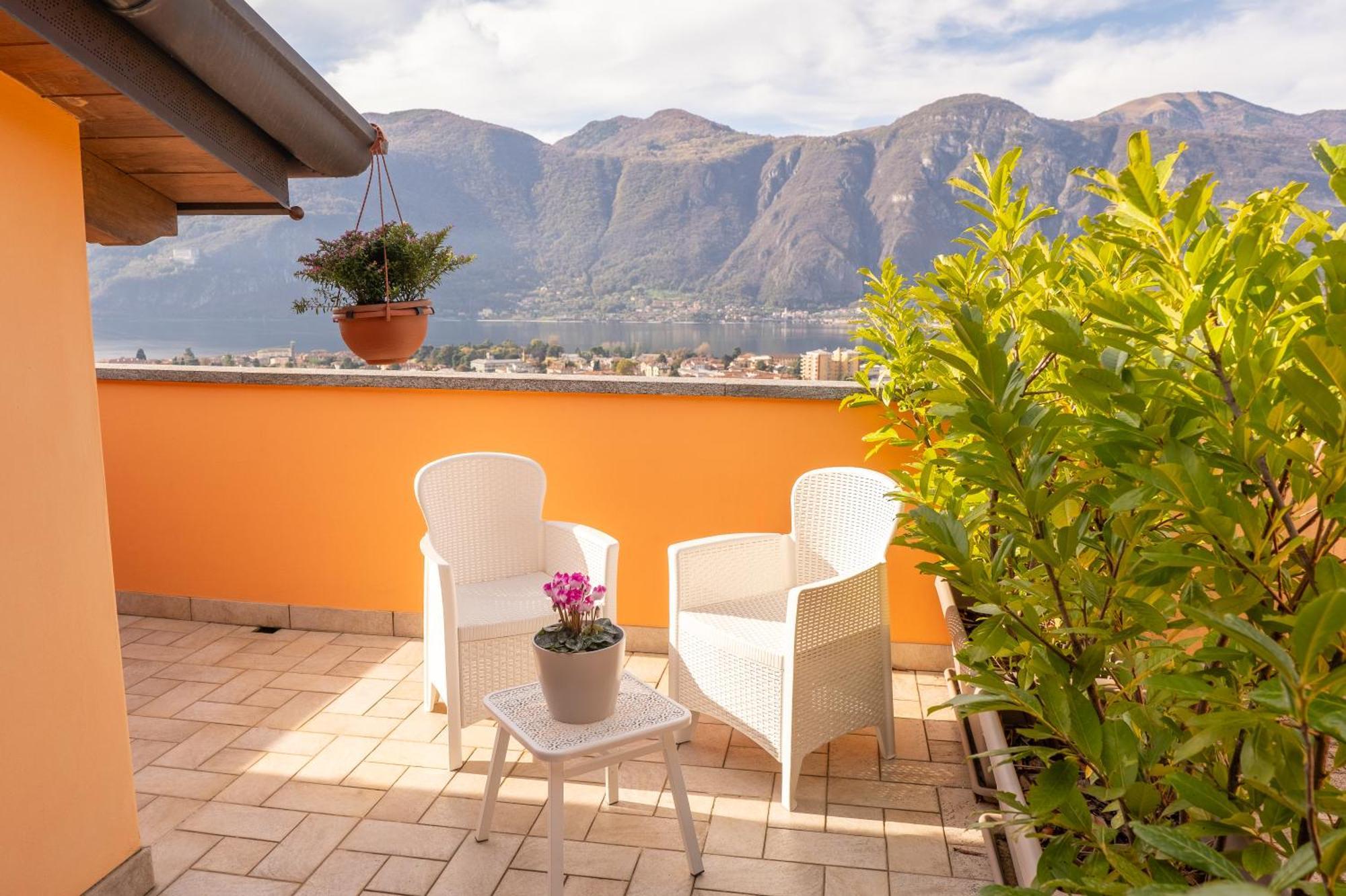Larius Apartment - Como Lake View Mandello del Lario Zewnętrze zdjęcie