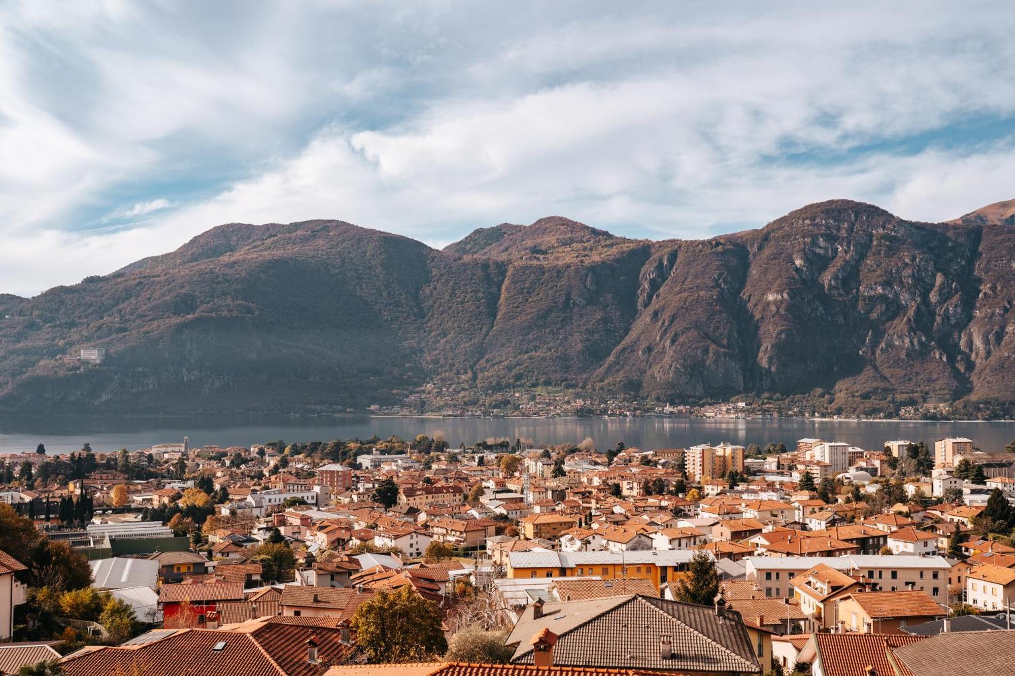 Larius Apartment - Como Lake View Mandello del Lario Zewnętrze zdjęcie